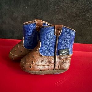 Double barrel Infant boots size 1